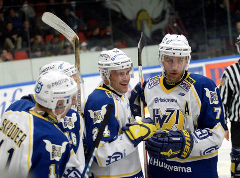 Ola Thorwalls och Per Gustafsson, HV71. Jubel