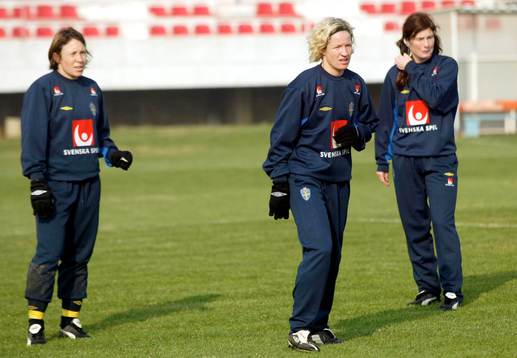 Hanna Ljungberg, Malin Moström och Victoria Svensson,