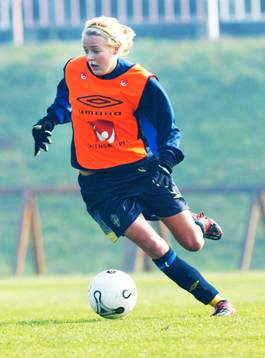 Josefine Öqvist, Sverige