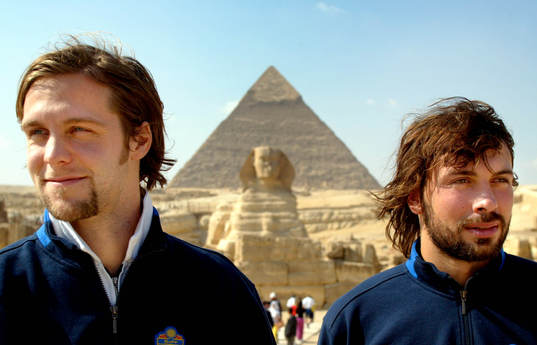 Alexander Östlund och Max Von Scheelbrügge, Sverige
