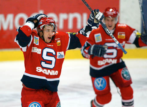 Antti Törmänen, Södertälje ökade på till 2-0. Jubel