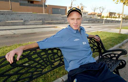 Alexander Farnerud, Sverige
