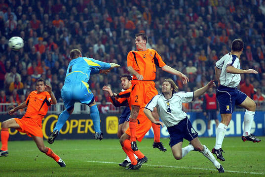 André Ooijer, Holland gör 2-0
