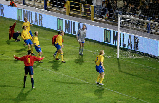 Spanien 1-0, Svenskarna deppar