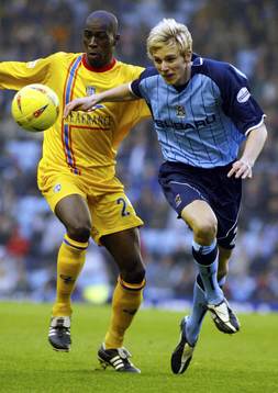 Calum Davenport, Coventry och Nyron Nosworthy, Gillingham