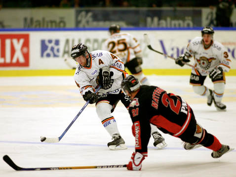 Stefan Nilsson, Luleå passerar Jesper Mattsson, Malmö