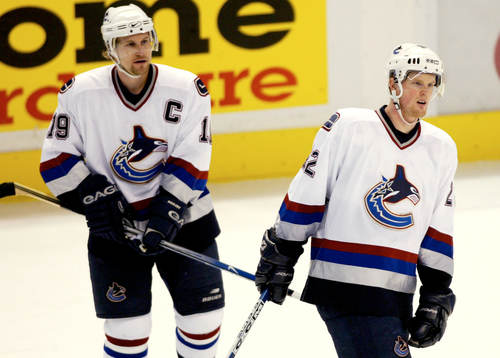 Daniel Sedin och Markus Näslund, kvällens målskyttar