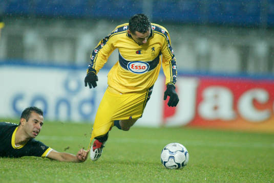 GAMBINO mot SANTOS