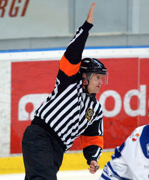 Stefan Danielsson, domare. Tecken