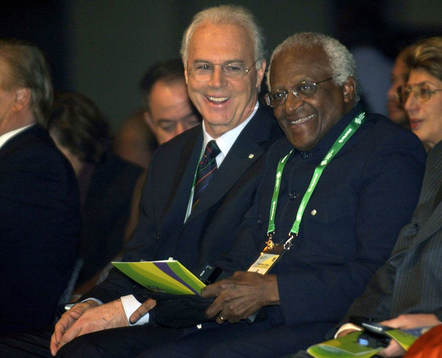 Franz Beckenbauer och ärkebiskop Desmond Tutu