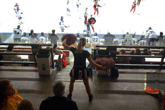 Cheerleader, tjej