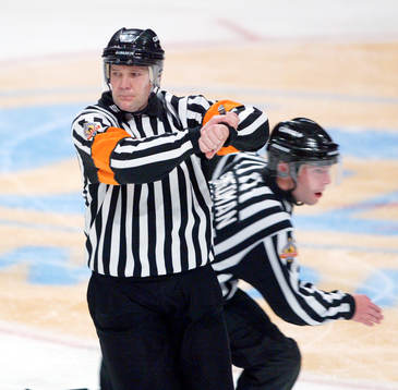 Thomas Andersson och N Smedman, domare
