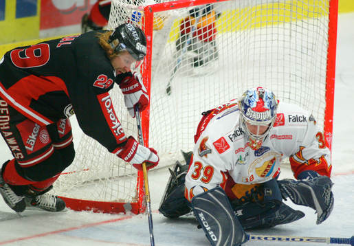 Kim Staal, Malmö och Björn Bjurling, målvakt Djurgården