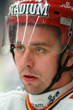 Nichlas Falk