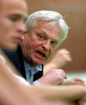 innomhusfotboll, turnering: Hans Backe, tränare FC