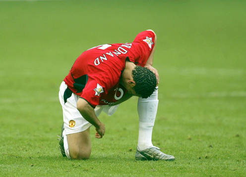 Manchester U´s Rio Ferdinand blir skadad