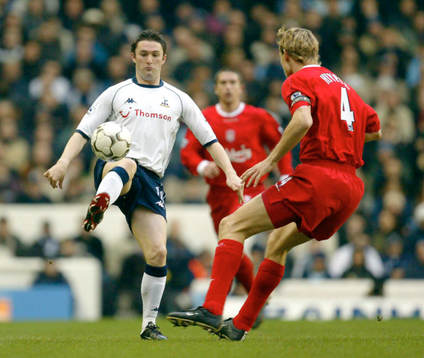 Tottenham's Robbie Keane mot Sami Hyypia, Liverpool