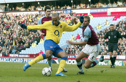 Thierry Henry, Arsenal och Olof Mellberg, Aston Villa