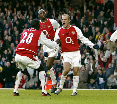 Fredrik  Ljungberg, Arsenal, jubel med Kolo Toure, Viera i