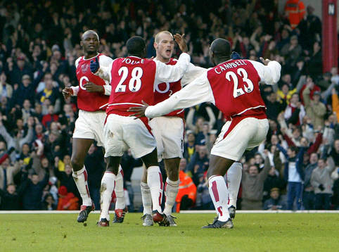 Fredrik  Ljungberg, Arsenal, jubel med Kolo Toure och Sol