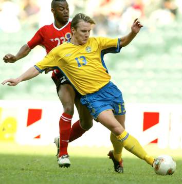 Andreas Johansson och Ambassa Guy Gerard