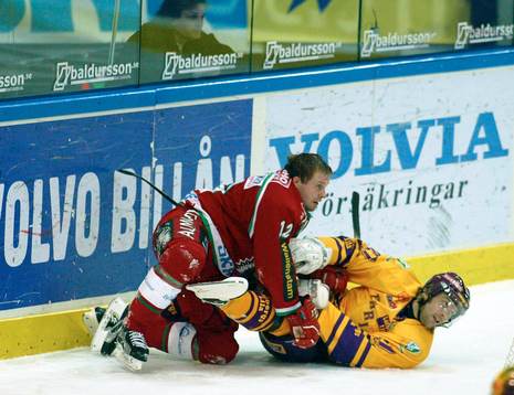 Kimmo Eronen, Frölunda och Radek Hamr, Färjestad i ett