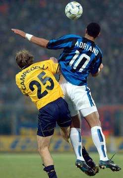 Adriano, Inter. Nickduell