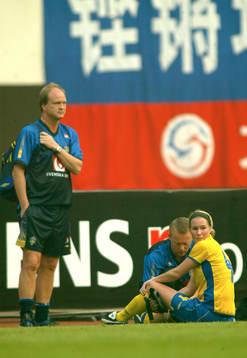 Hanna Marklund, Sverige blev knäskadad