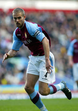 Olof Mellberg, Aston Villa
