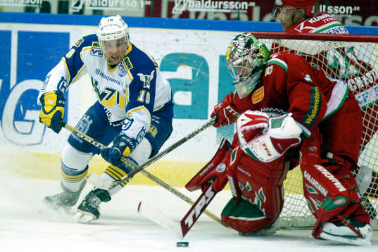 Stefan Hellkvist, HV71 testar Henrik Lundqvist