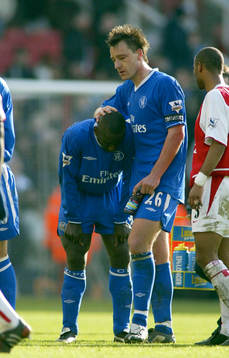 John Terry och Jimmy Floyd Hasselbaink, Chelsea, besvikna