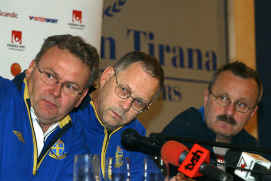 Jonas Nystedt, Lars Lagerbäck och förbundsläkaren Magnus