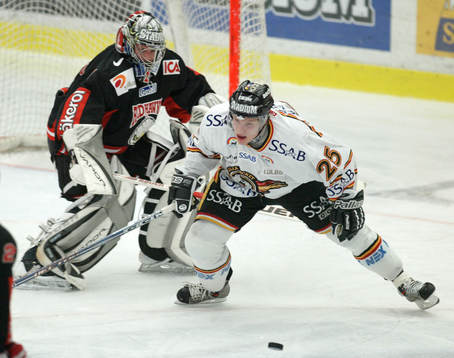 Tuukka Mäntylä, Luleå och Andreas Hadelöv, målvakt,