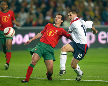 Petit, Portugal och Michael Owen, England