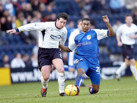 Brian O'Neil, Preston utmanar Marvin Elliott, Millwall