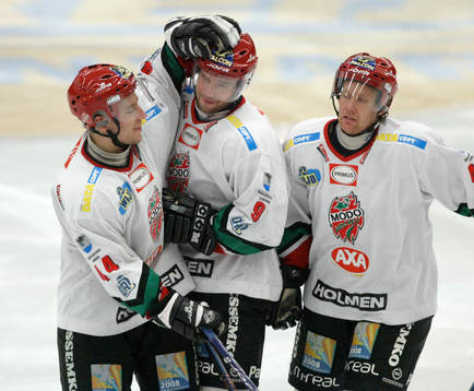 Magnus Wernblom, Modo, tre-målsskytt. Här med Peter