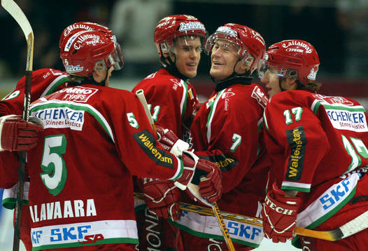 Antti-Jussi Niemi grattas