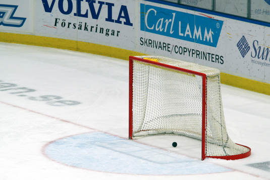 4-6 målet i tom bur