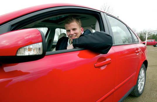 Mikael Antonsson och nya Volvo S40