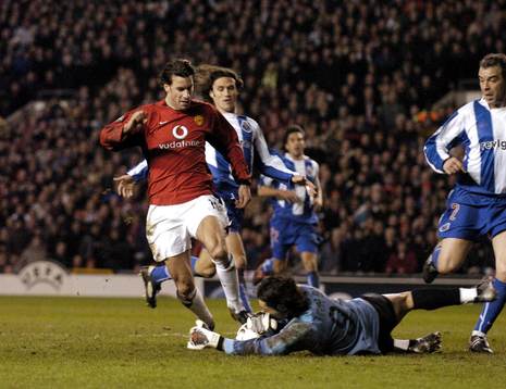 Manchester United v Porto: Ruud Van Nistelrooy, Manchester