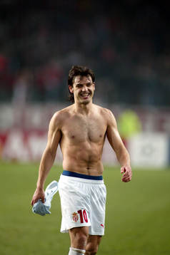 Fernando Morientes, Monaco, bar överkropp
