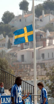 Flagga på halv stång