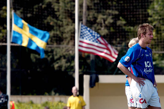 Flaggorna på halv stång, Tommy Jönsson, HBK