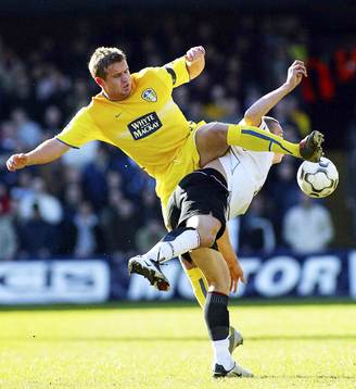 Stephen McPhail, Leeds och Sean Davis, Fulham