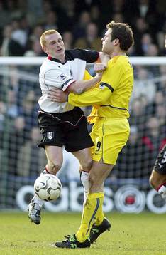 Mark Viduka, Leeds och Mark Pembridge, Fulham
