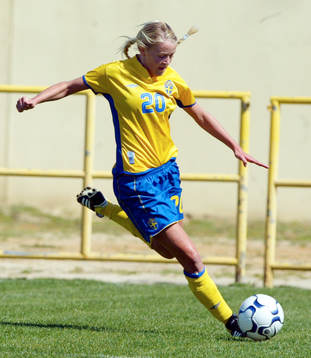 Josefine Öqvist, Sverige