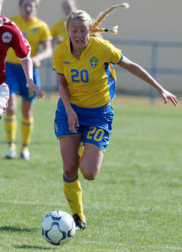 Josefine Öqvist, Sverige