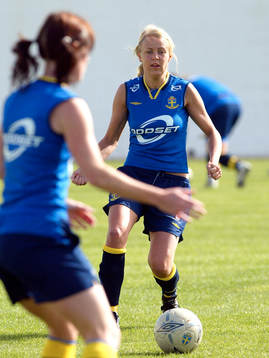 Josefine Öqvist, Sverige