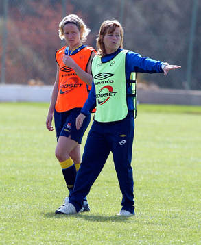 Victoria Svensson och Marika Domanski Lyfors,