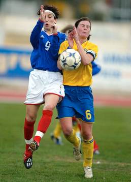 Marinette Pichon, Frankrike